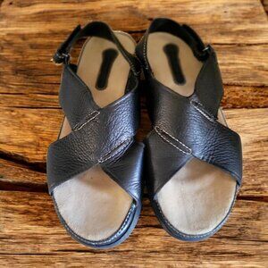 Rockport Ladies Crisscross Strappy Flat Comfort Sandals Leather Black SZ 8.5M